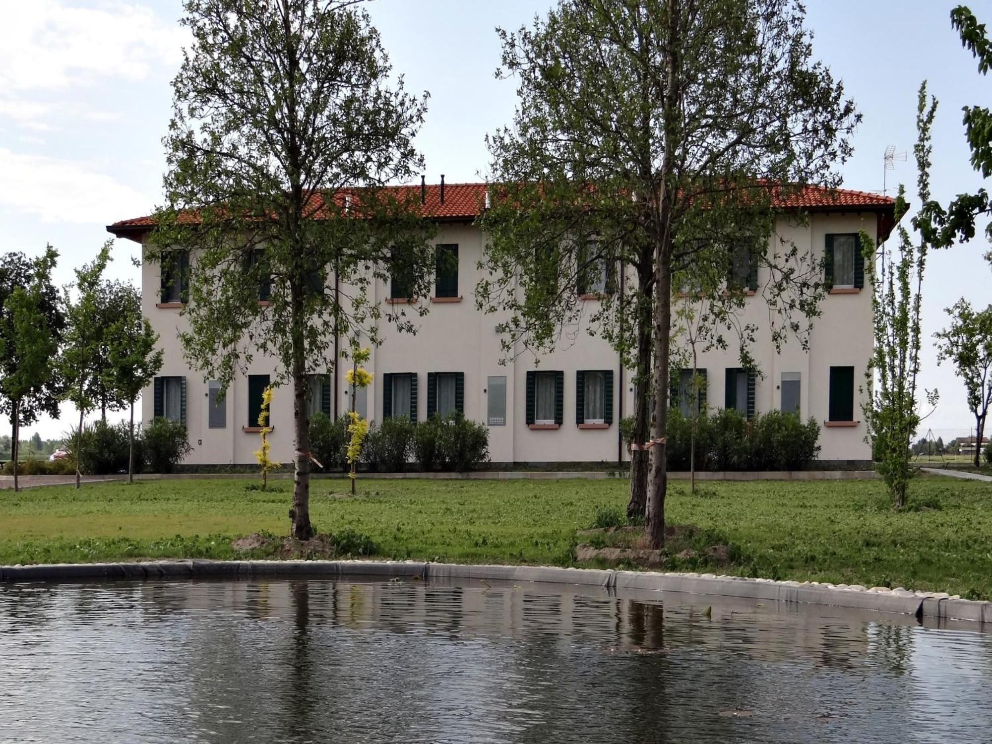 Characteristic Apartment In Codigoro With Pool Dış mekan fotoğraf